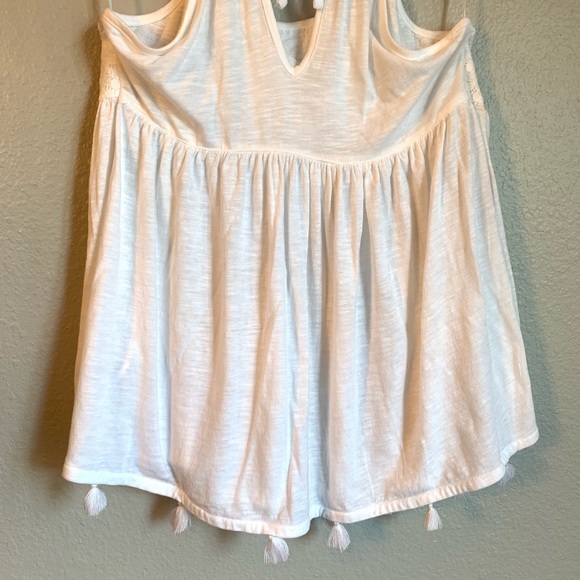a.n.a White Spaghetti Strap Top w/ Lace & Tassels - Picture 7 of 8